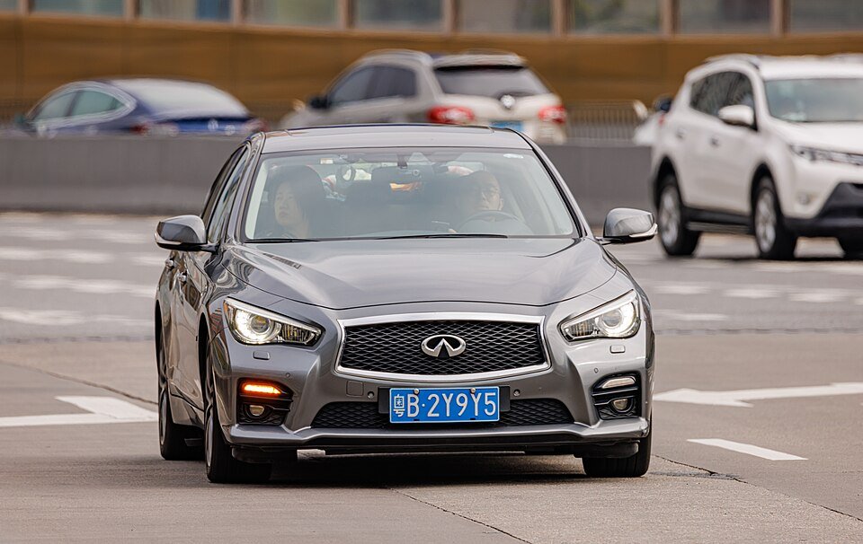 إنفينيتي Q50